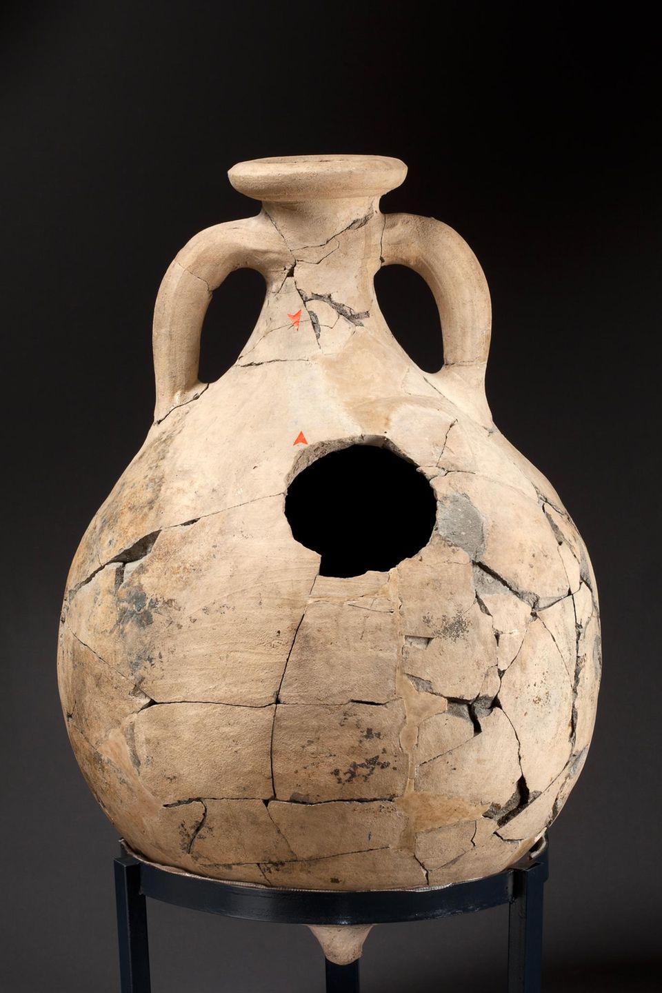 Ölamphore mit einem Loch