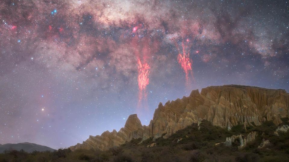 Rote Kobolde am Himmel über Neuseeland Rote Kobolde am Himmel über Neuseeland