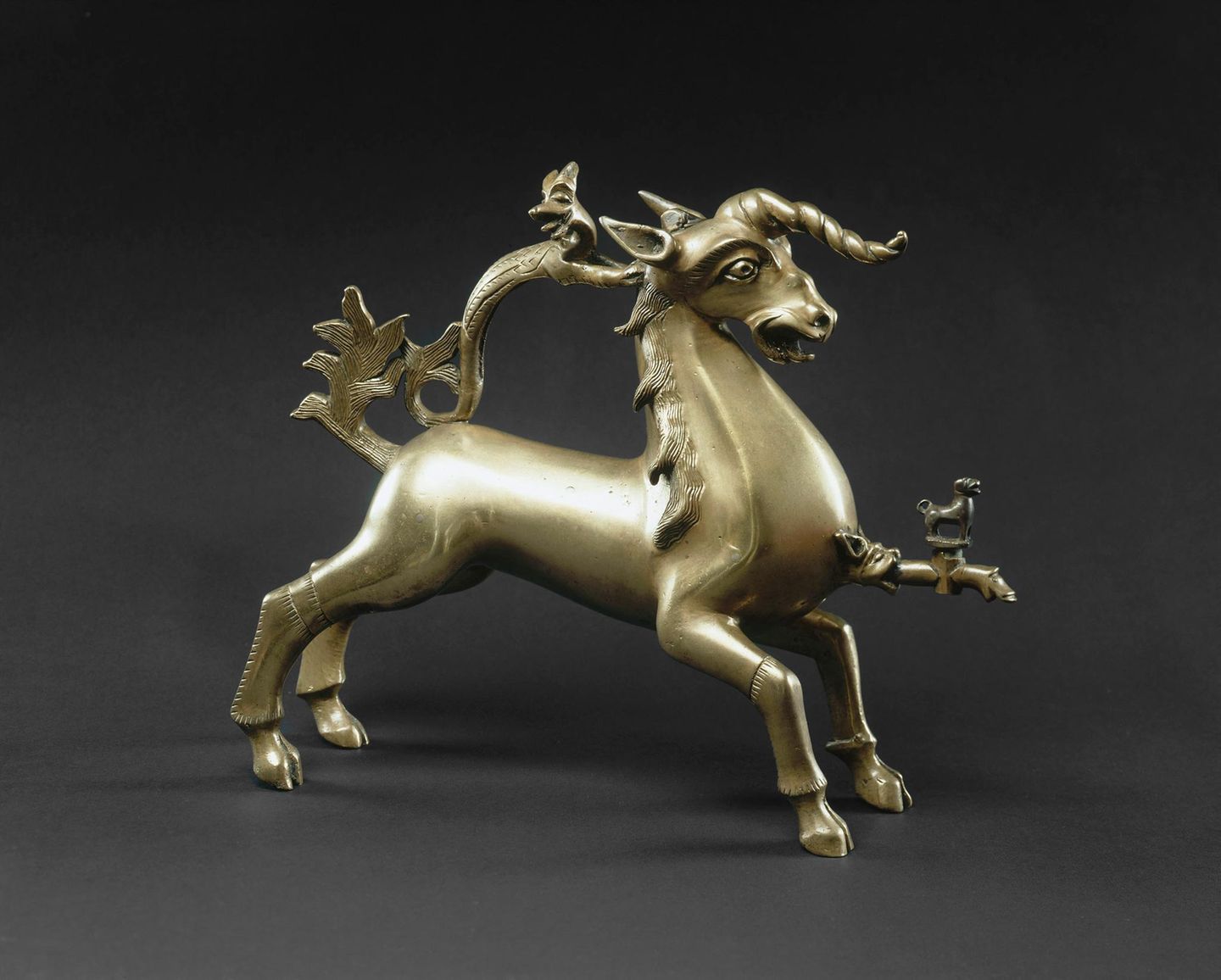 Ein Böcklein Eine Aquamanile-Skulptur eines Einhorns aus dem 14. Jahrhundert