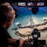 Ein Anker auf dem Meeresboden