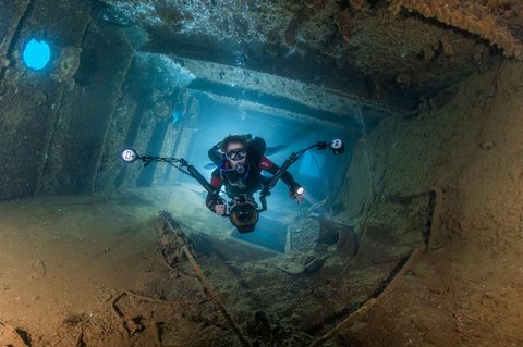 Unterwasserarchäologie: Versunkene Schätze am Meeresgrund: Ein Tauchgang zu verlassenen Schiffswracks