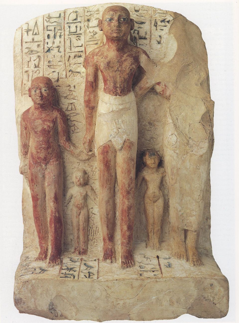 Gruppenstatue des Mainechet mit seiner Frau Amuneminet und drei Kindern