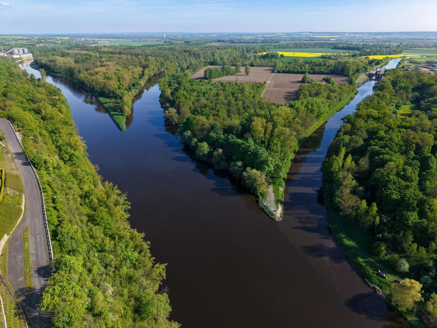 Der Zusammenfluss der Moldau und der Elbe