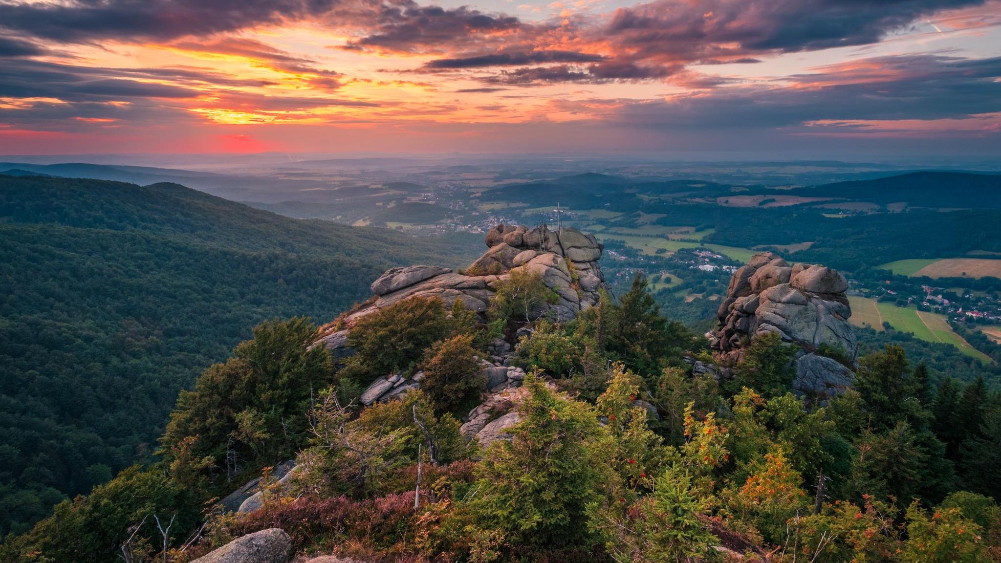 Himmlisch schön sind die Ausblicke im Isergebirge. Durch die Region führt ein neuer Rundwanderweg, den 200 freiwillige Helfer betreuen: die Trail Angels