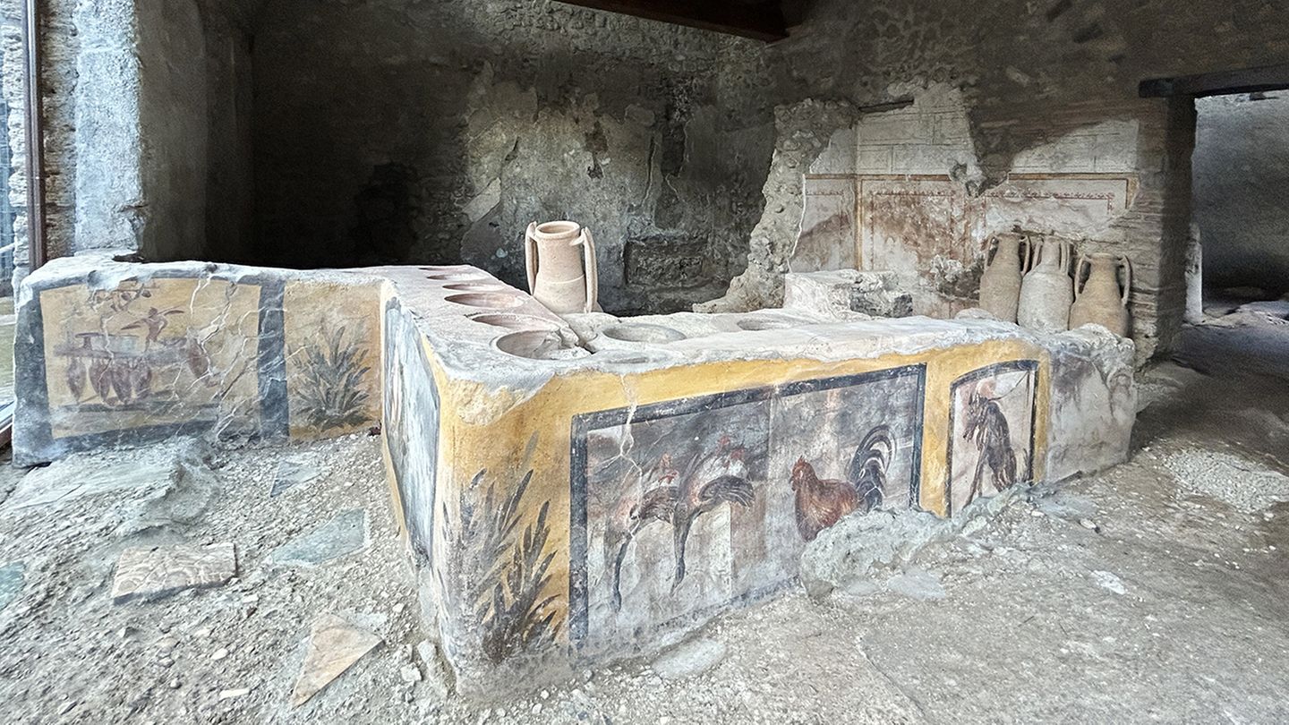 R-mische-Antike-Neues-aus-Pompeji-Was-macht-eine-gyptische-Vase-in-einem-Streetfood-Lokal-