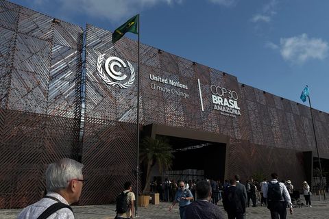 In Brasilien, am Rande des für das Weltklima so wichtigen Tropenwalds am Amazonas, treffen sich Staats- und Regierungschefs zur UN-Klimakonferenz COP30