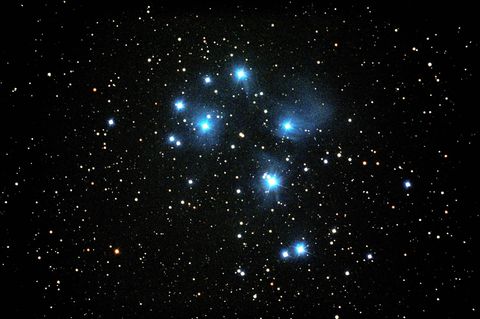 Plejaden am Nachthimmel