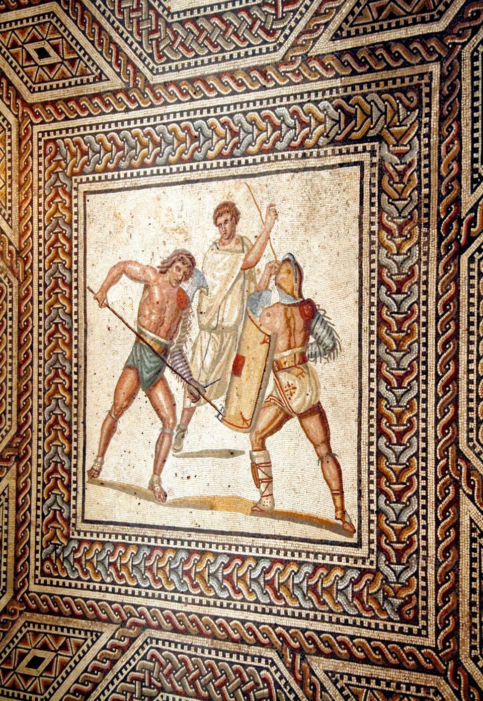 Mosaik von kämpfenden Gladiatoren