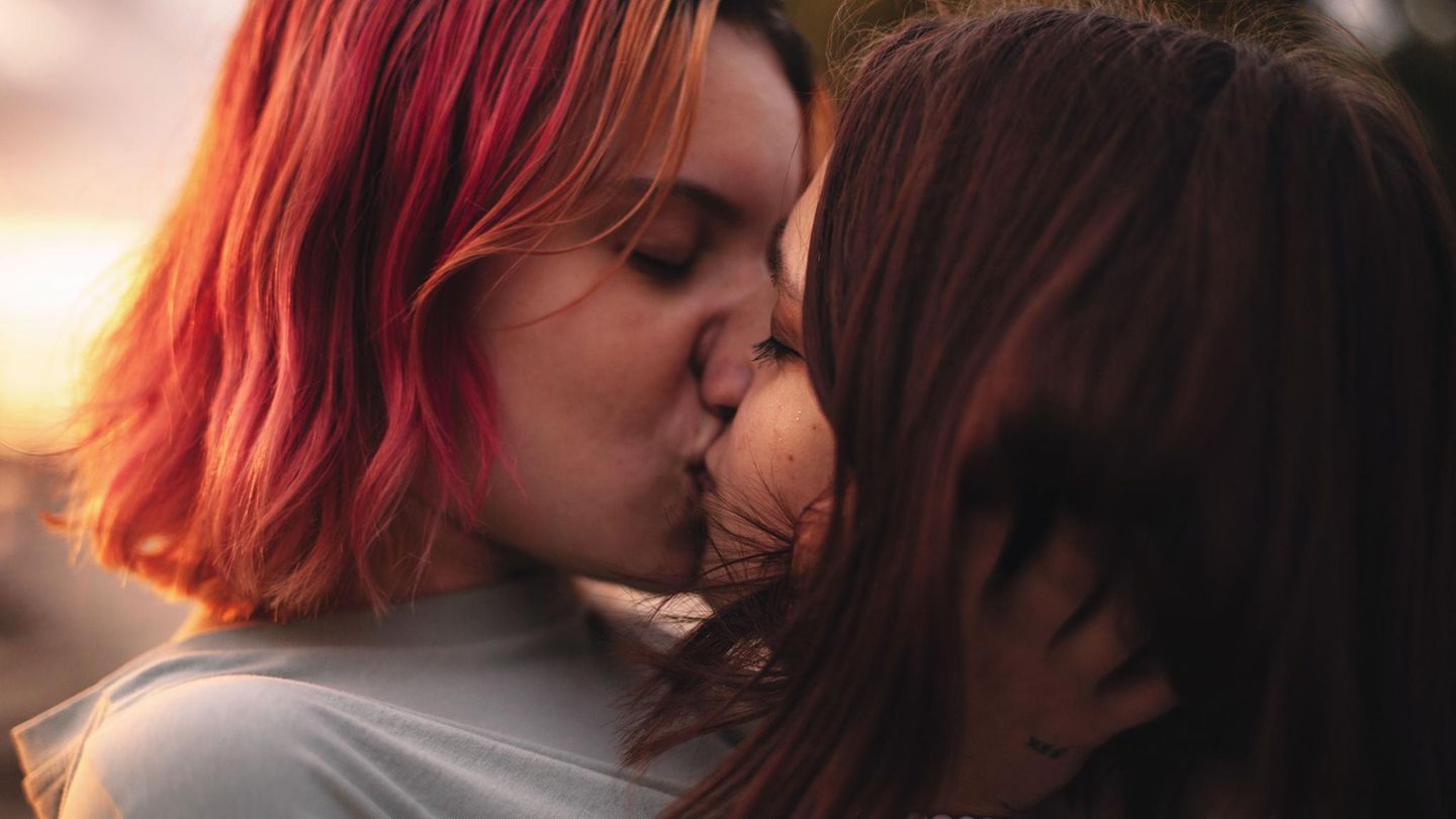 Evolutionsgeschichte-Der-erste-Kuss-ist-mehr-als-17-Millionen-Jahre-alt