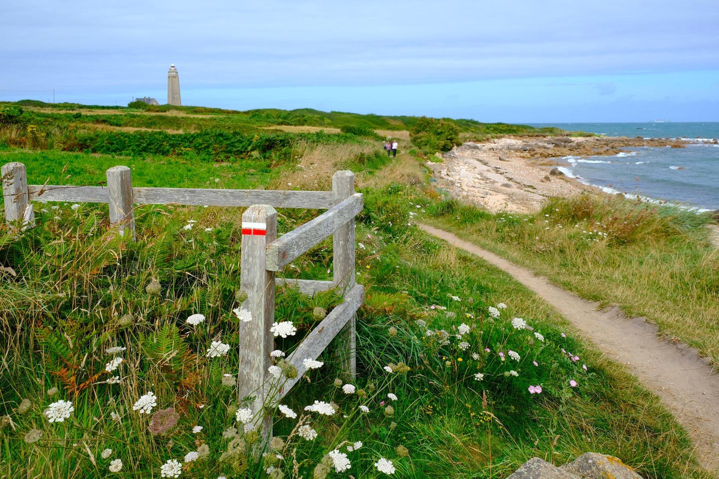 Wanderweg zum Leuchtturm Phare du Cap Levi