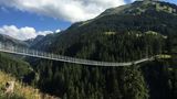 Hängebrücke über das Höhenbachtal