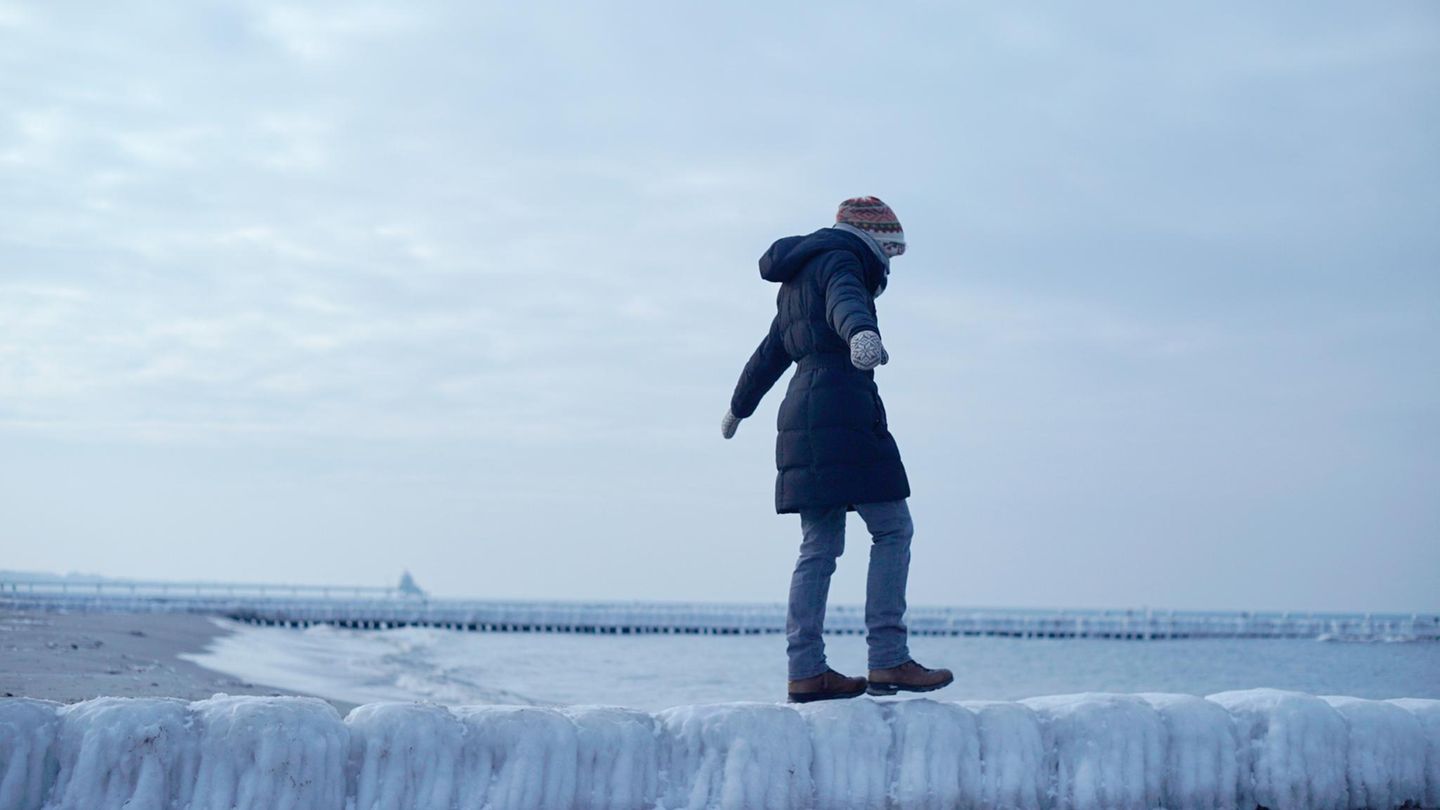 Neue-Erkenntnisse-Die-bisherige-Erkl-rung-warum-wir-auf-Eis-ausrutschen-war-falsch