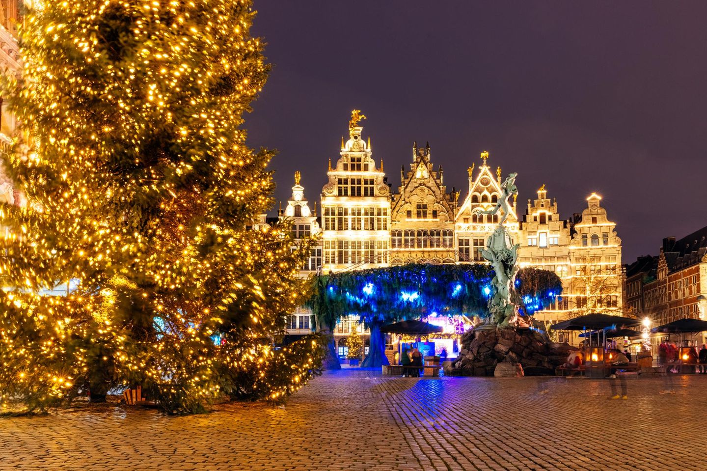 Grote Markt in Antwerpen im Advent