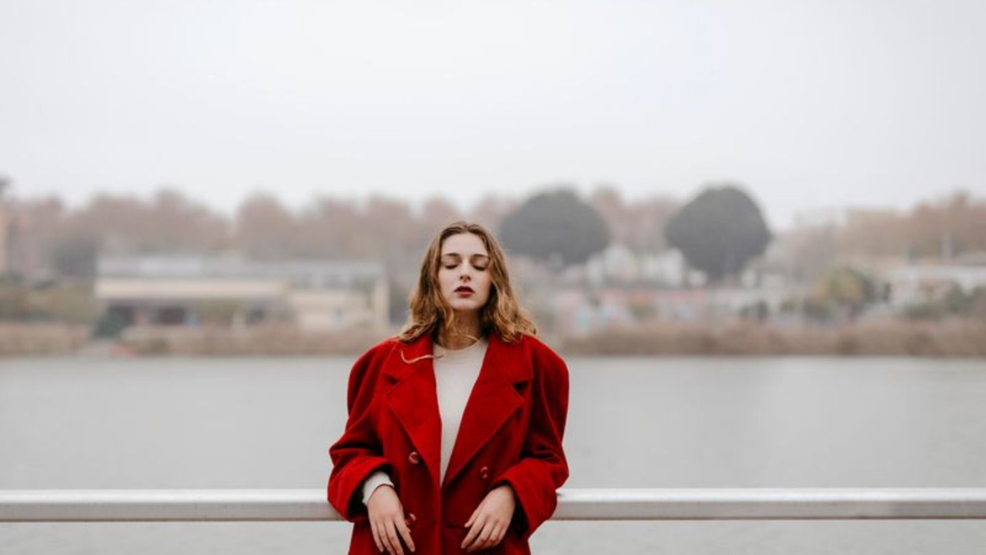 Was, wenn eine psychische Krankheit chronisch ist? Selbsthilfe kann ein wirksames Werkzeug sein. Foto: Tania Cervián/Westend61/d