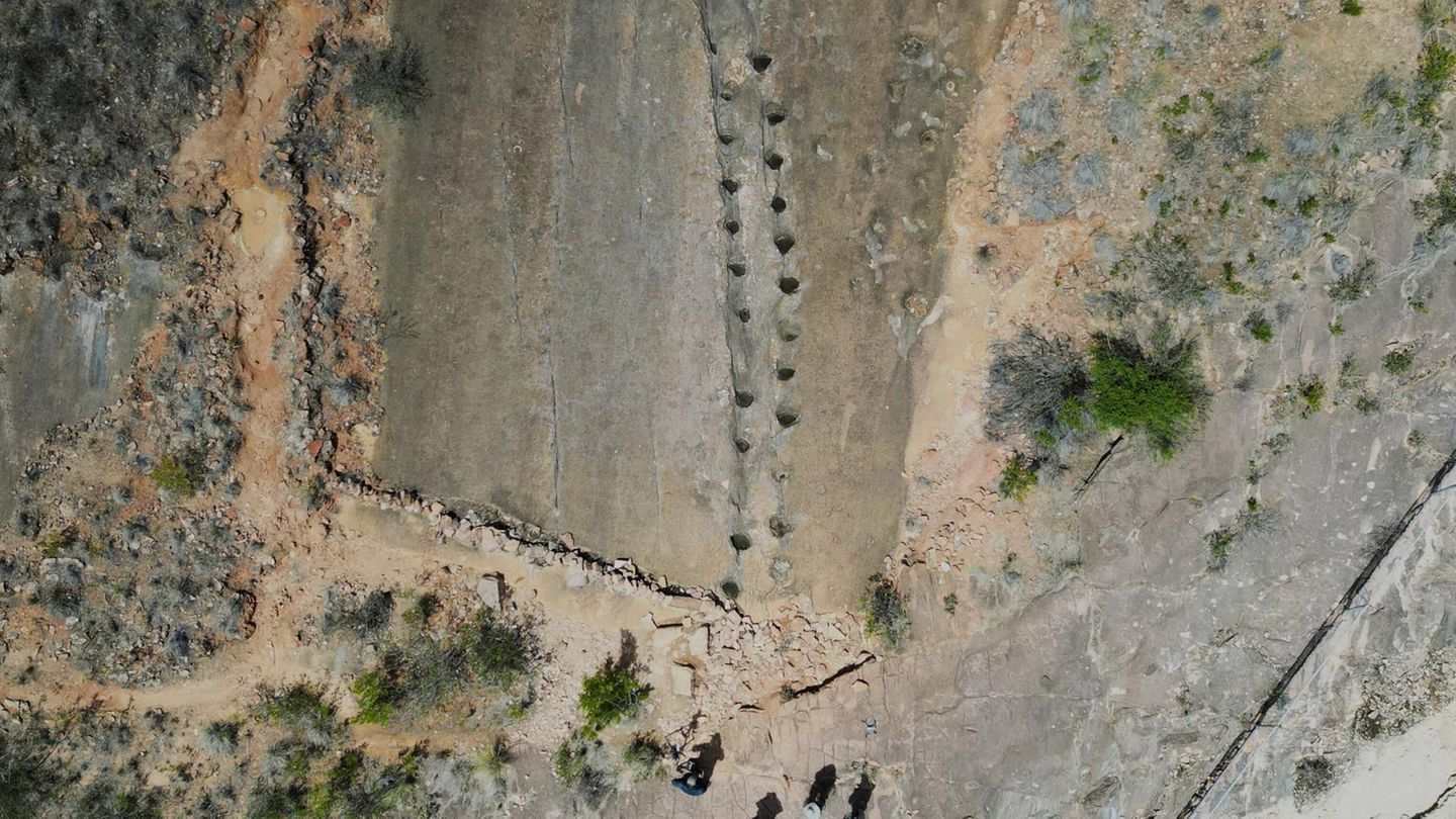Fenster-zur-Urzeit-Spektakul-rer-Fund-Was-uns-Tausende-Dino-Spuren-noch-heute-erz-hlen