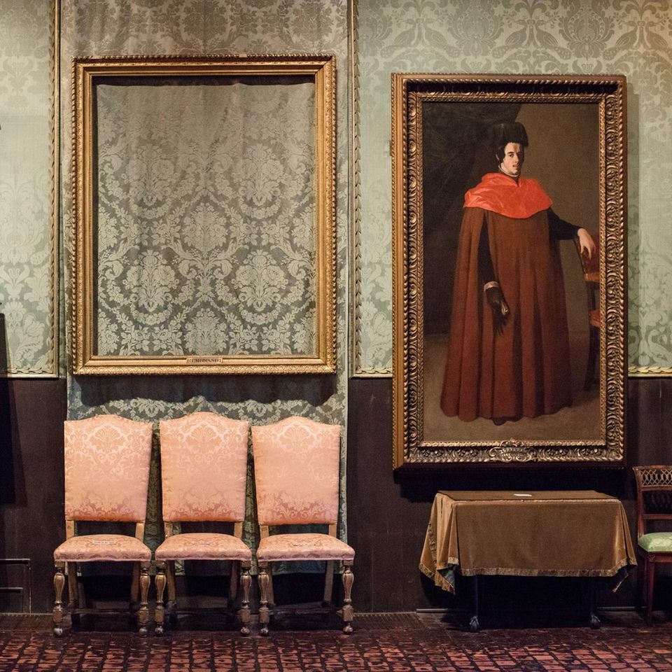 Die leere Museumswand des Isaballa Stewart Gardner Museums in Boston nach einem Kunstraub 1990