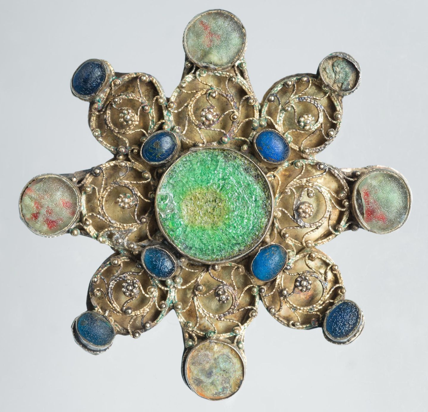 Brosche aus dem 13. Jahrhundert