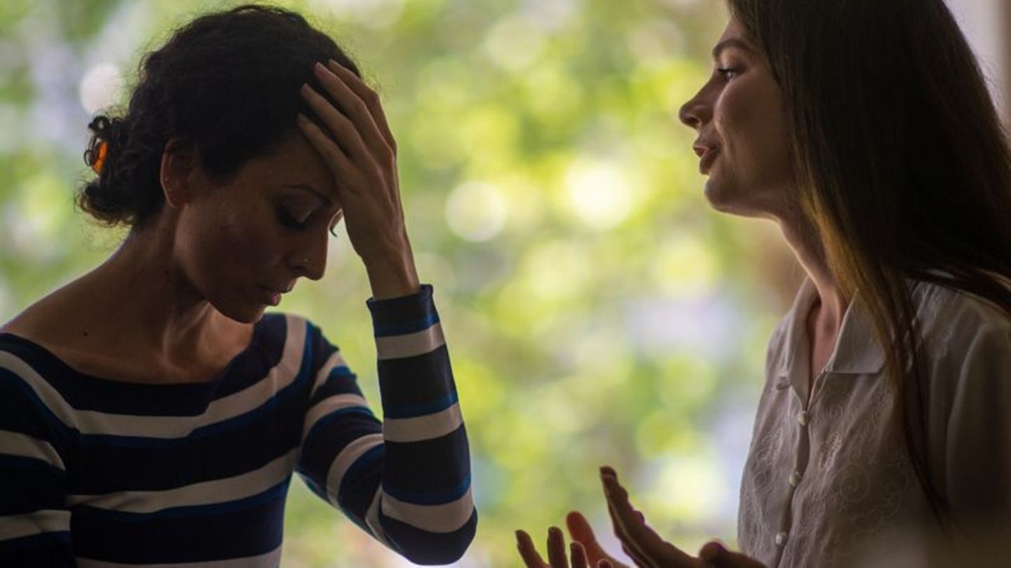 Unbedachte Bemerkungen können uns schnell emotional aufwühlen. Foto: Klaus-Dietmar Gabbert/dpa-tmn