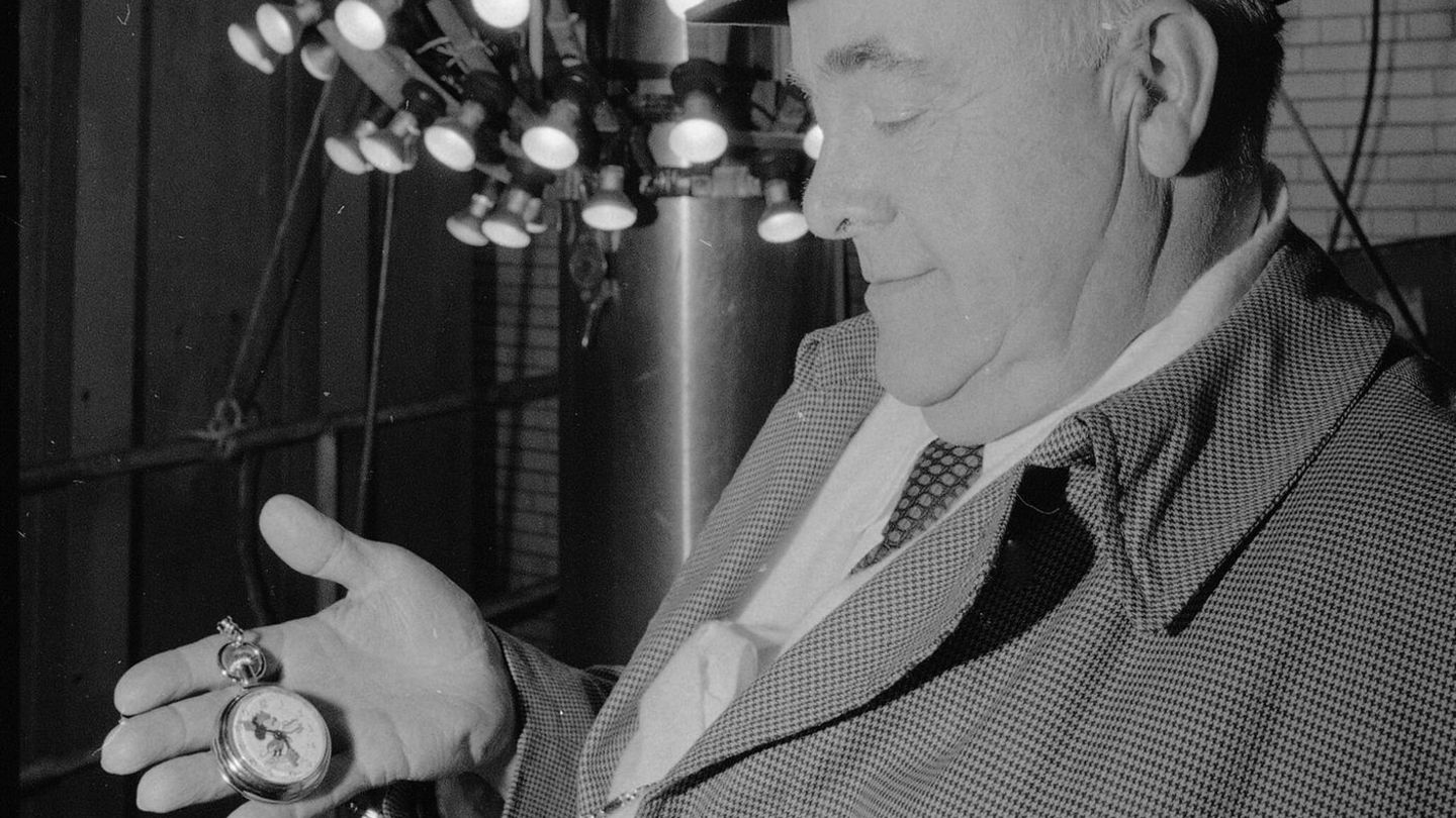 Ritual-zum-Jahreswechsel-Times-Square-Ball-Vom-Zeitsignal-zum-Silvesterspektakel