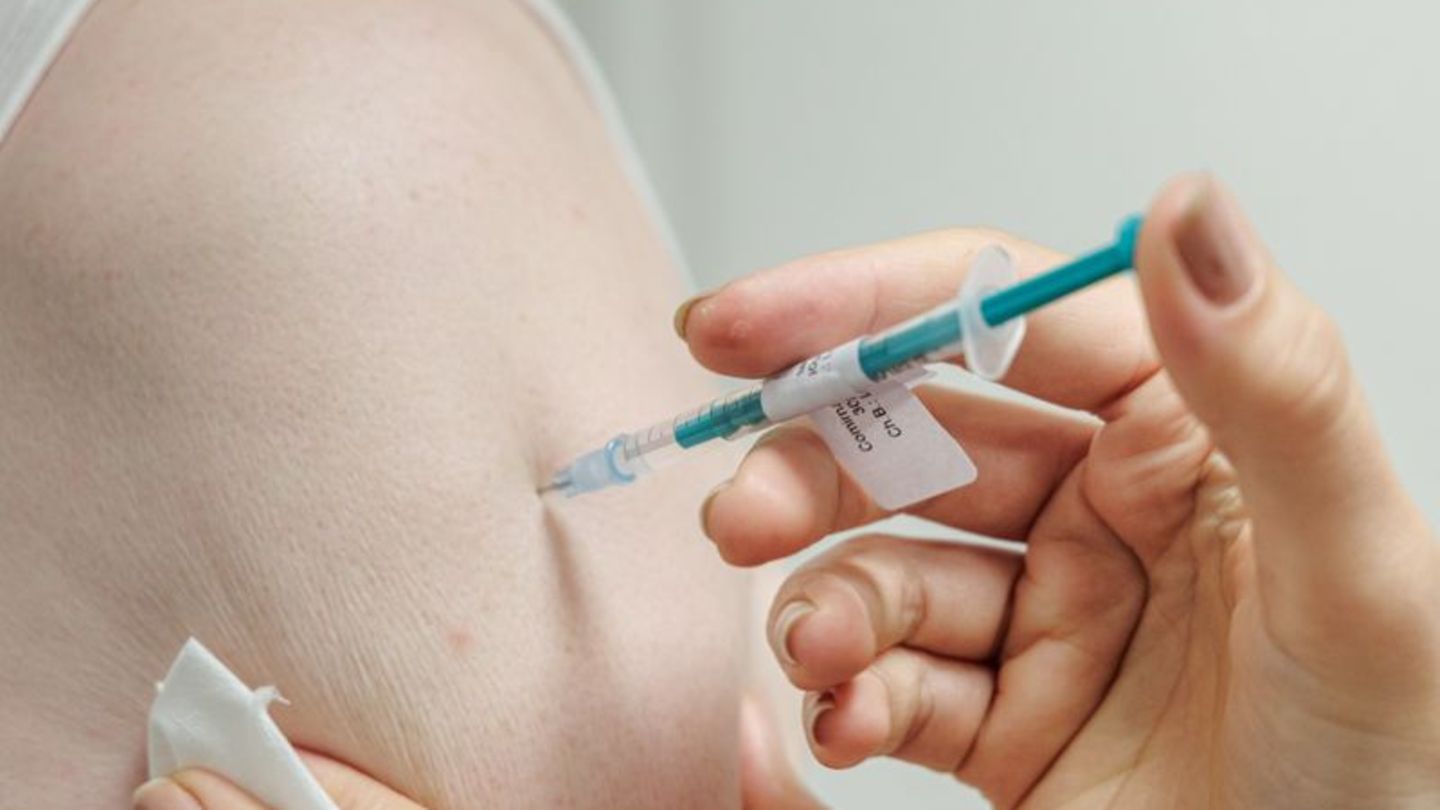 Kinder in den USA sollen nach dem Willen der US-Regierung künftig weniger Impfungen erhalten. (Symbolbild) Foto: Markus Scholz/d