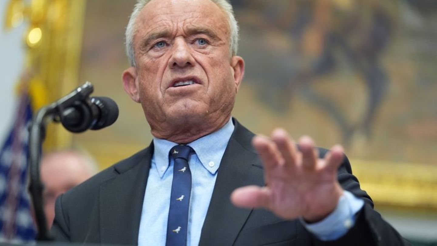 US-Gesundheitsminister Kennedy hat neue Ernährungsrichtlinien veröffentlicht. (Archivfoto) Foto: Evan Vucci/AP/dpa