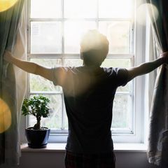 Nach einer Trennung entscheidet der innere Kompass, ob man sich verschließt oder wieder öffnet für Nähe und neue Begegnungen