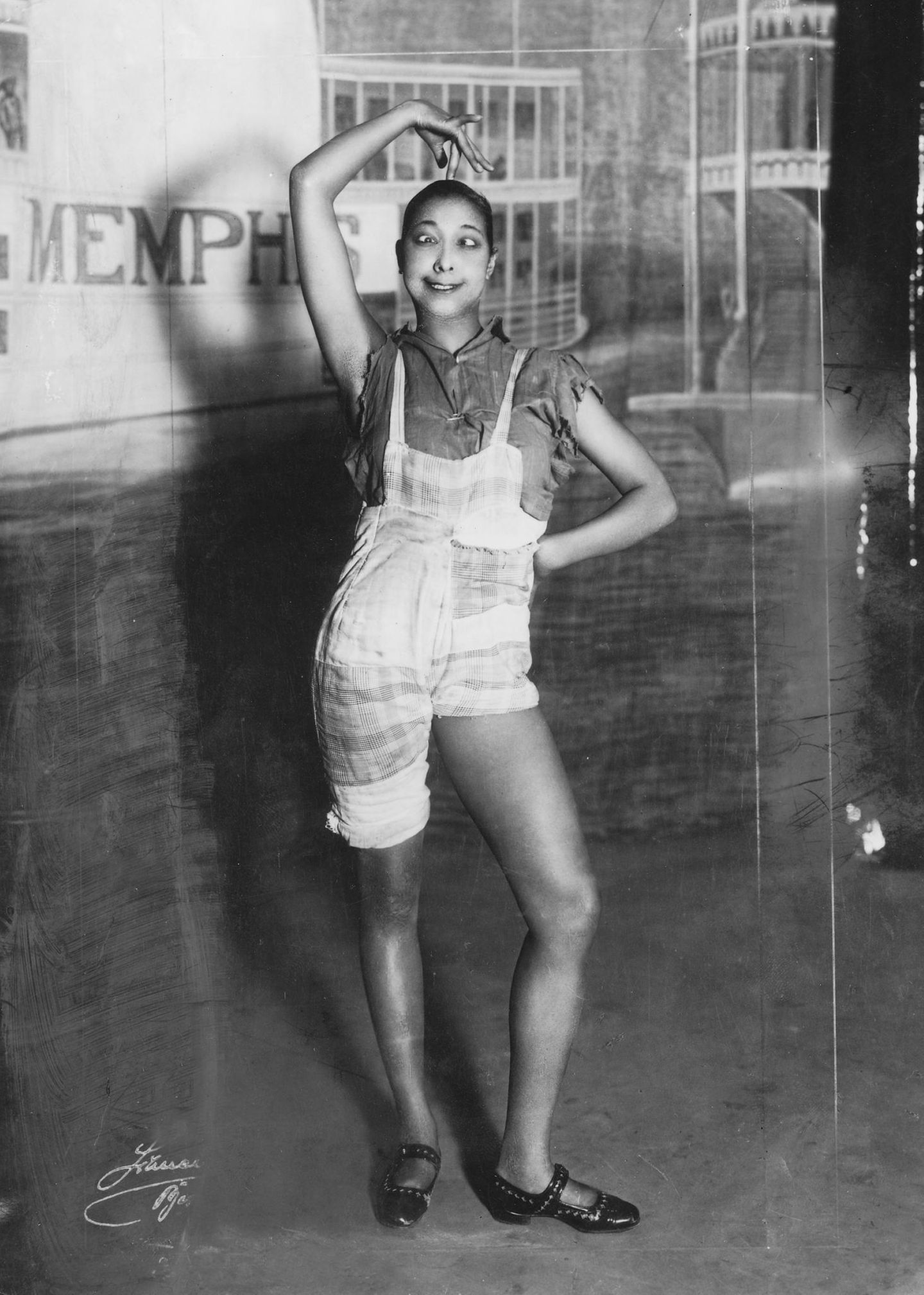 Josephine Baker 1926 bei einem Auftritt in Berlin