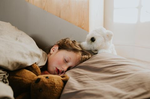 Eine Grippe beginnt meistens plötzlich mit Fieber oder einem deutlichen Krankheitsgefühl