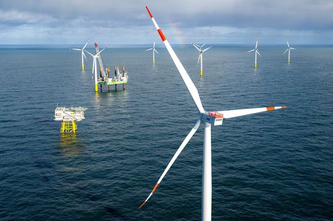 Der Offshore-Windpark Riffgat, rund 15 Kilometer nördlich der Insel Borkum gelegen, ist einer der ersten kommerziellen Windparks in der deutschen Nordsee. Er nahm im Februar 2014 den Betrieb auf