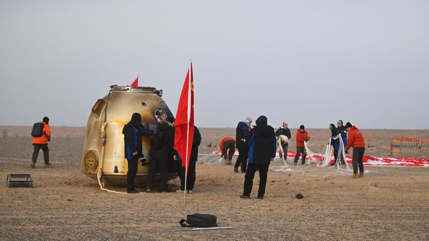 Die "Shenzhou 20" musste wegen eines Schadens länger als geplant im All bleiben. Foto: Li Zhipeng/XinHua/dpa