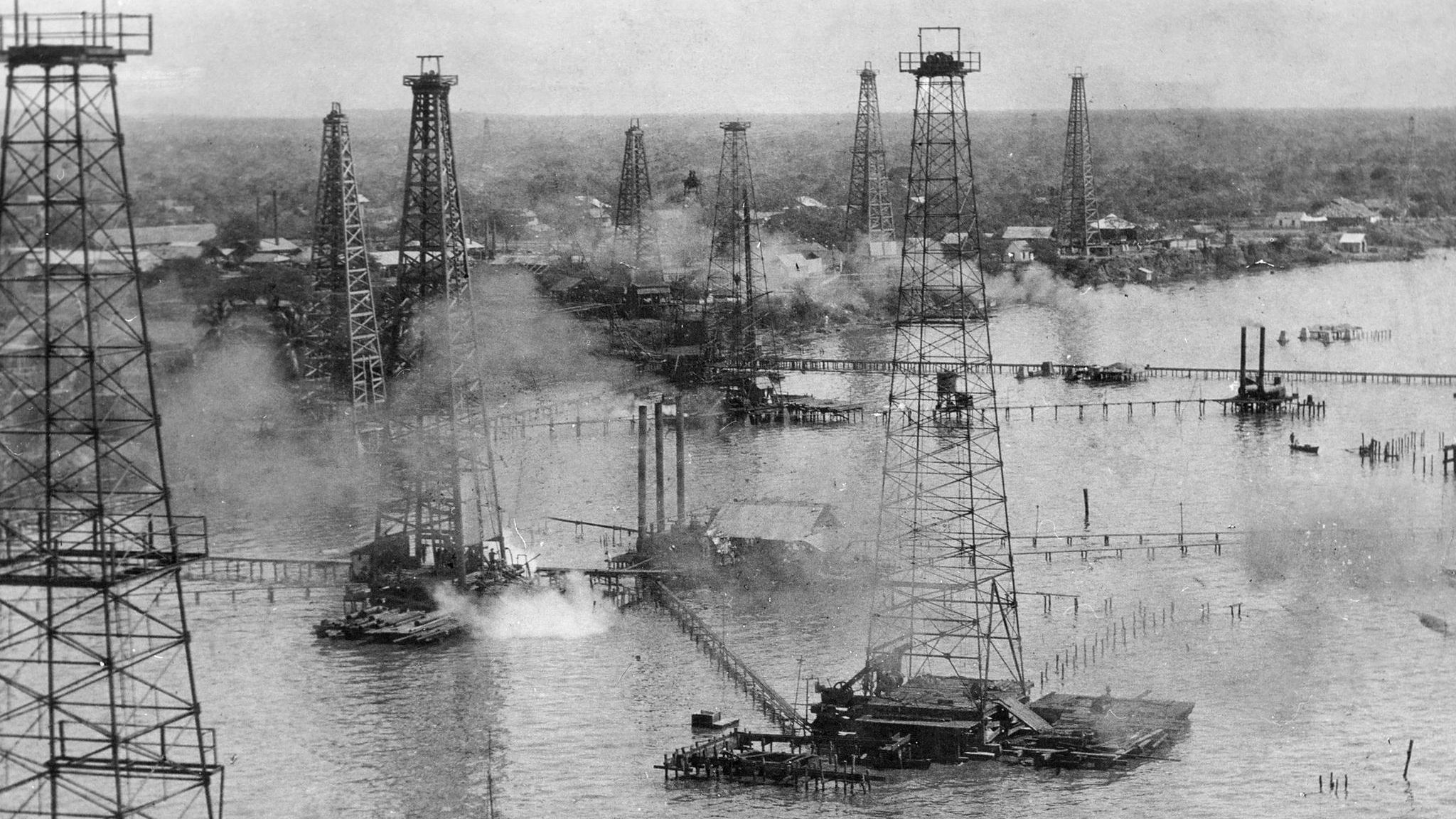 Als 1922 am venezolanischen Maracaibo-See Erdöl entdeckt wurde, entwickelte sich schnell eine Industrie. Im Zweiten Weltkrieg wurden diese Förderstätten immens wichtig für die Allierten