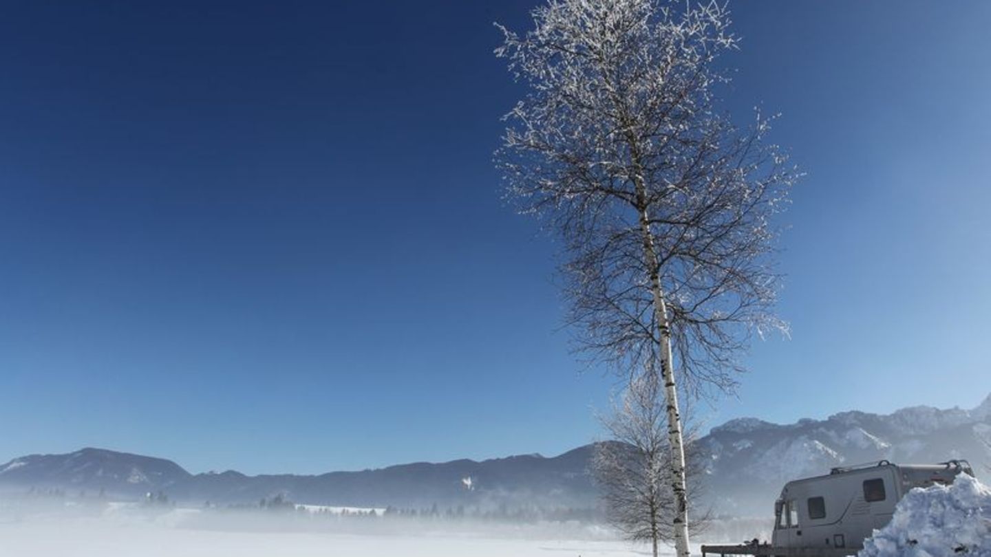 Flüssiggas sorgt im Wohnmobil für Wärme und Energie: Bei Temperaturen zwischen minus fünf und plus fünf Grad reicht eine elf Kil