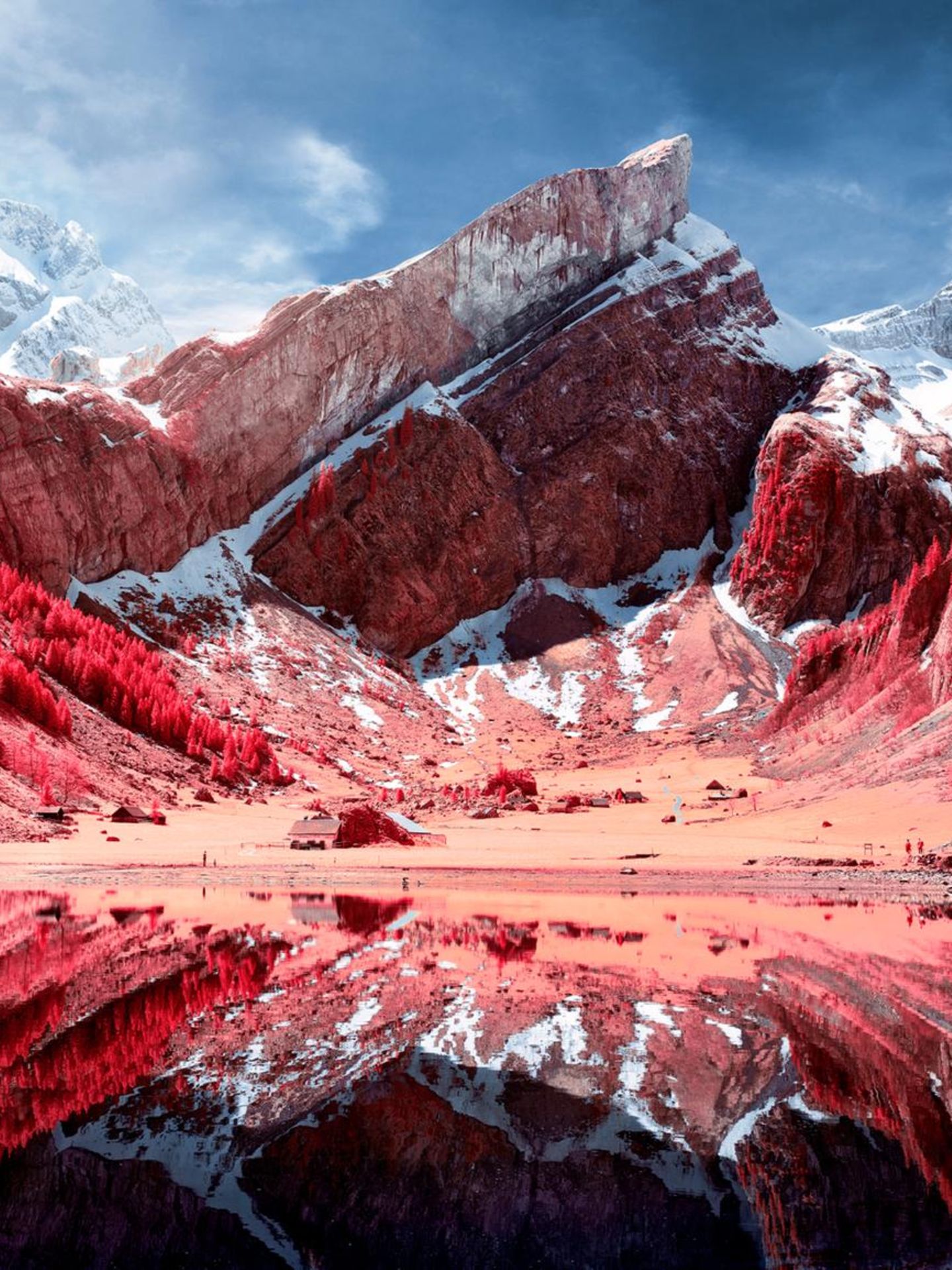 Seealpsee mit umliegenden Bergen