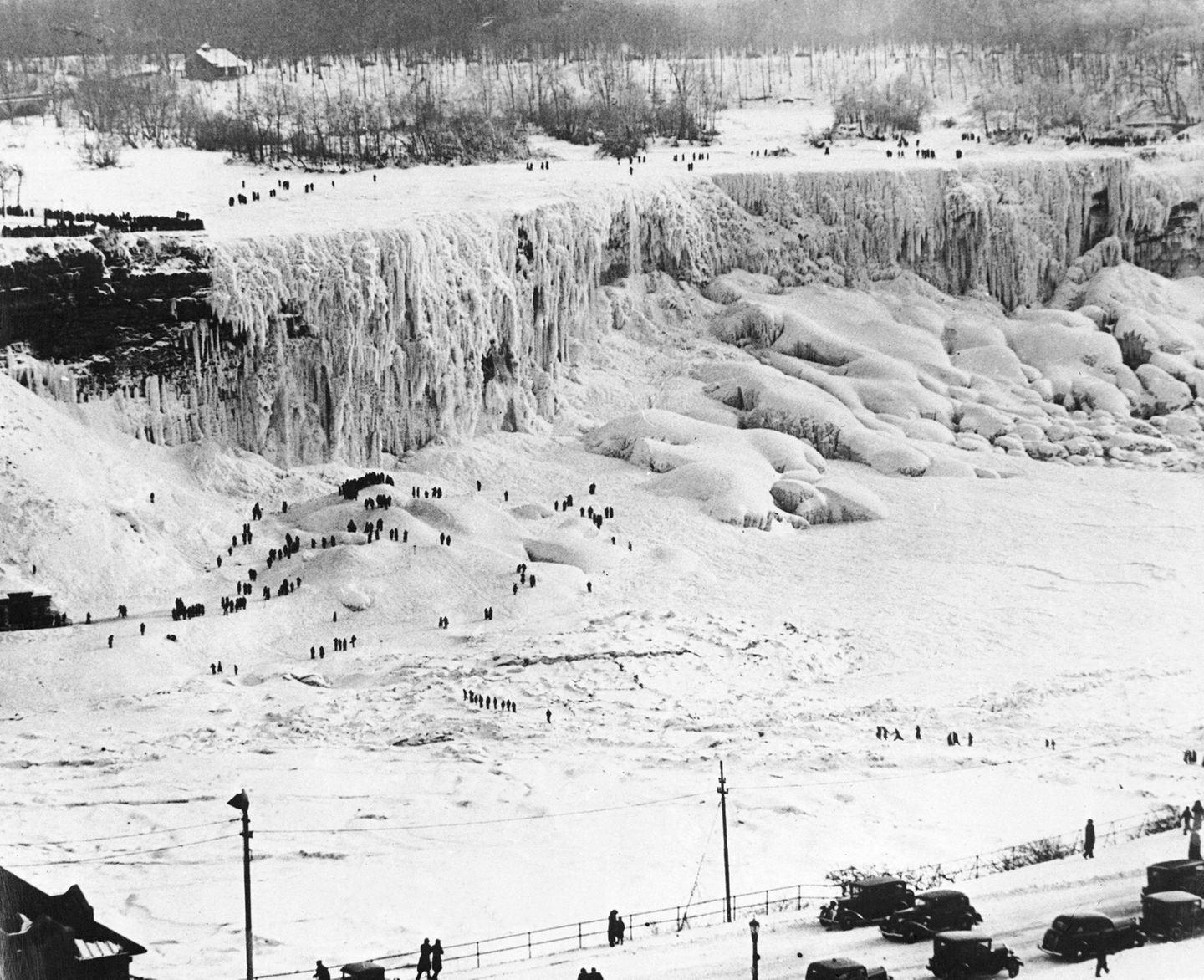 Zugefrorene Niagara Fälle im Fälle im Jahr  1936