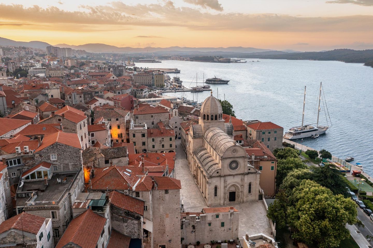Sibenik, Altstadt bei Sonnenuntergang