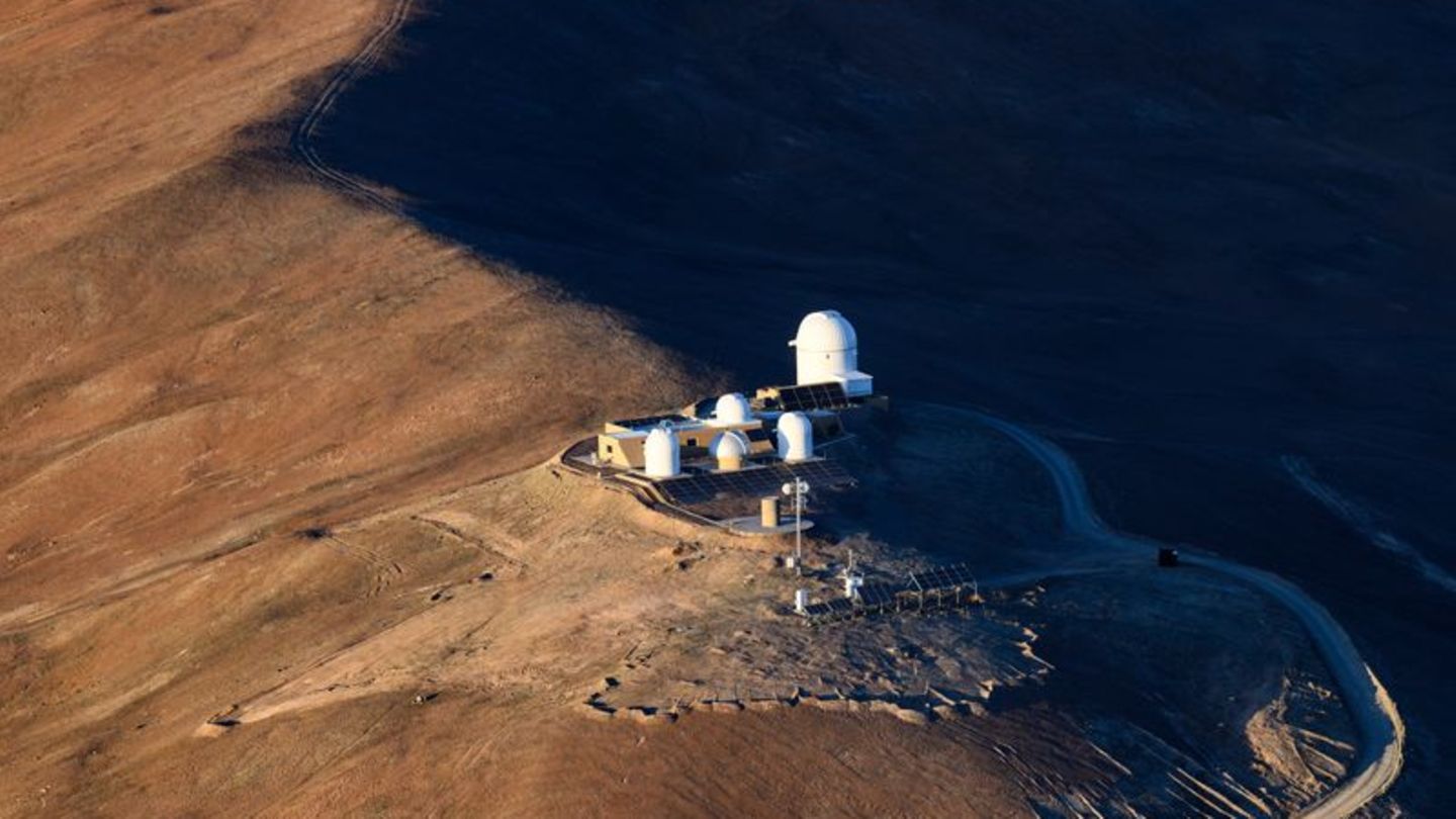 Die Sternwarte „Rolf Chini Cerro Murphy“ der Europäischen Südsternwarte (ESO) am Cerro Armazones Foto: Bernd von Jutrczenka/dpa