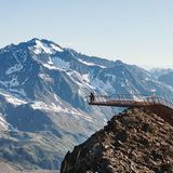 Panorama Blick auf die Aussichtsplattform Top of Tyrol des Stubai Gletschers