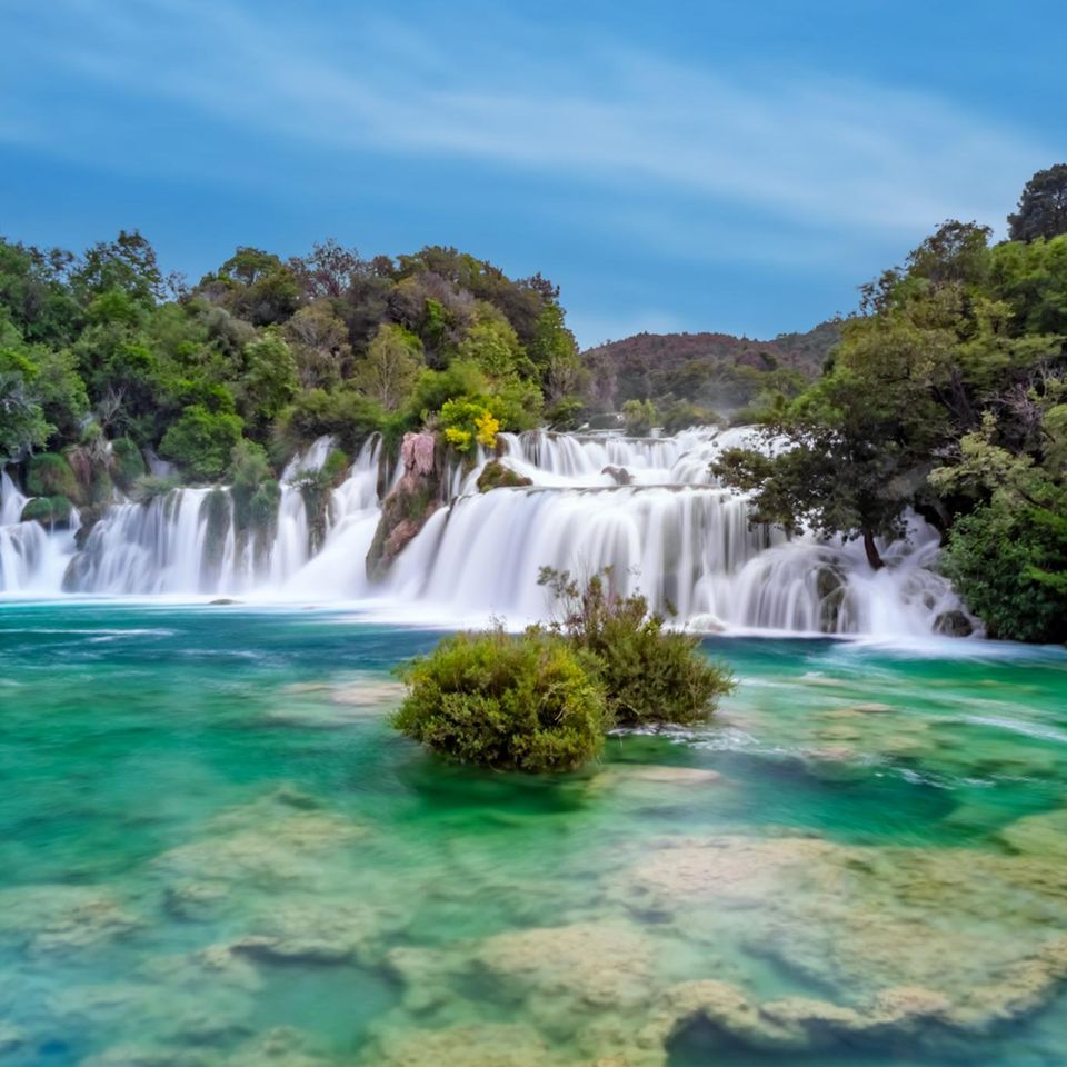 Waserfall im Krka-Nationalpark in Kroatien