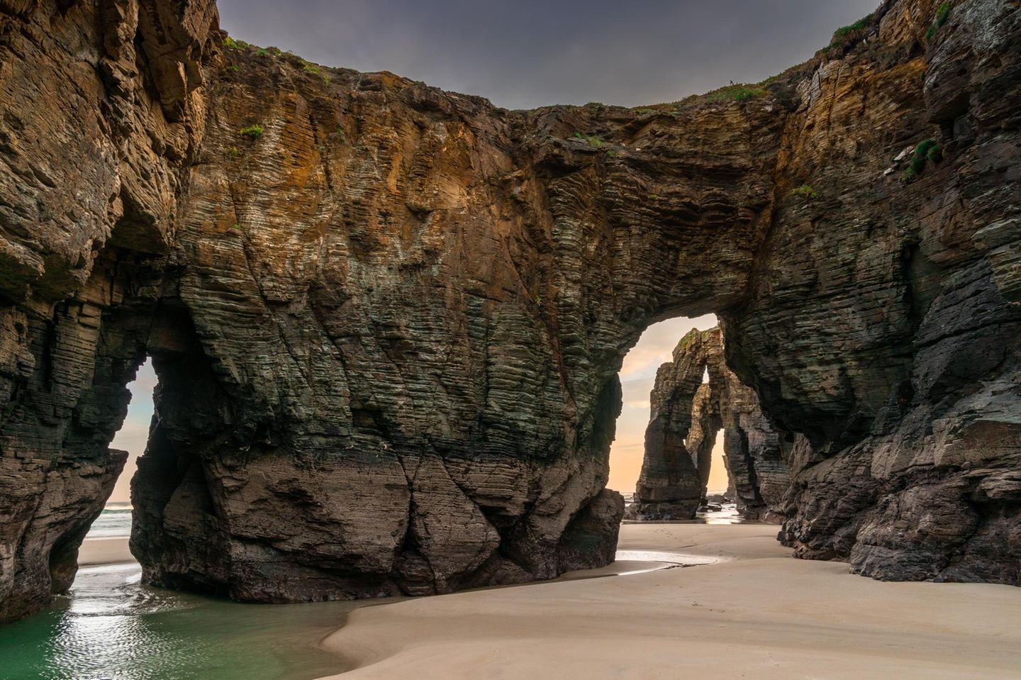 Strand "Playa de las Catedrales" im nördlichen Spanien