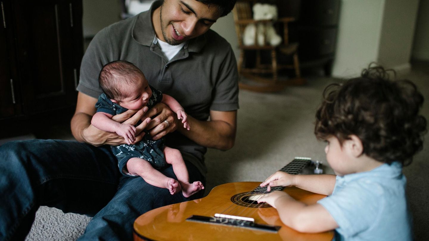 Musik-Bachs-Klavierst-cke-enth-llen-Babys-besitzen-ein-angeborenes-Rhythmusgef-hl