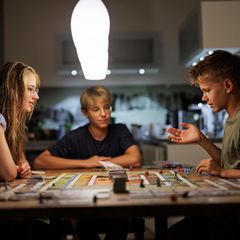 Situationen schnell erfassen, strategisches Planen, Prioritäten setzen, umdenken – all das ist beim Brettspiel gefragt