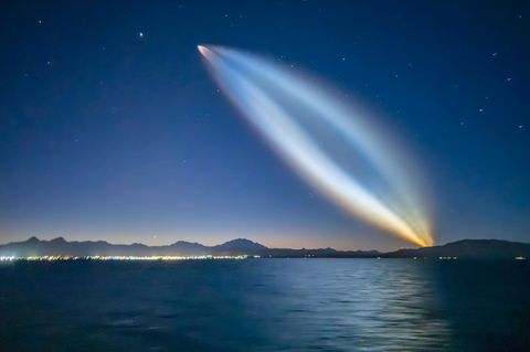 Start der SpaceX Starlink Falcon 9-Rakete