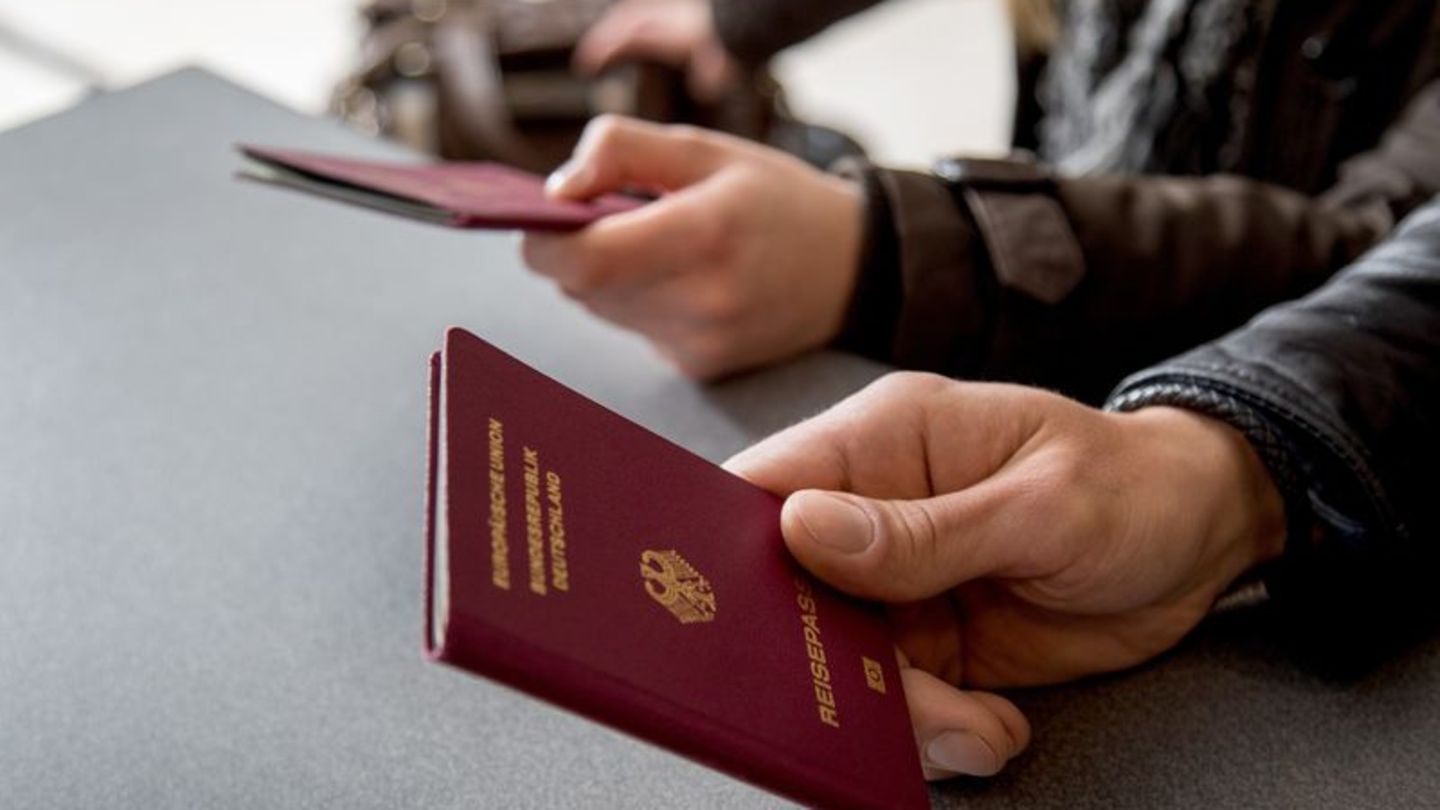 Reisepass empfohlen: Der Personalausweis wird in Ägypten nicht überall als ausreichendes Ausweisdokument anerkannt. Foto: Christ