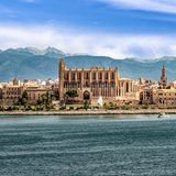 By-line=Jose A. Bernat Bacete  Caption/Abstract=View of the city of Palma de Mallorca from the sea, its beautiful cathedral stands out in the foreground. City and port of Palma de Mallorca (island capital) in Majorca island, Balearic Islands, Spain. Europe
