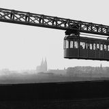 Auf der rechten Rheinseite von Köln: Testfahrt auf dem Gelände der Firma Van der Zypen & Charlier in Deutz