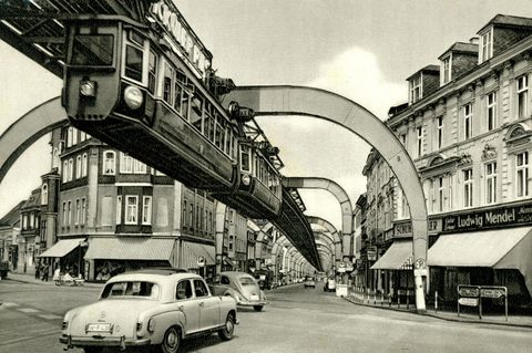 Wuppertaler Schwebebahn 1964