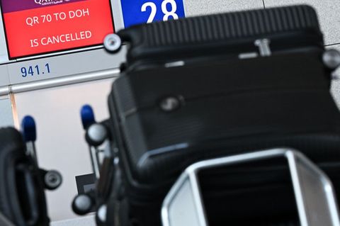 Luftraumsperrungen sorgen für Verspätungen und Flugausfälle: Viele Reisende sitzen fest oder müssen ihre Pläne ändern. Foto: Flo