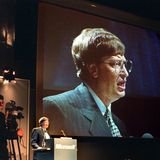 Bill Gates spricht 1995 auf der Cebit
