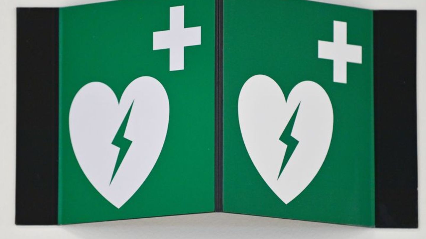 Gut ein Drittel aller Todesfälle bei Frauen waren im Jahr 2024 auf Erkrankungen des Herz-Kreislaufsystems zurückzuführen. (Symbo