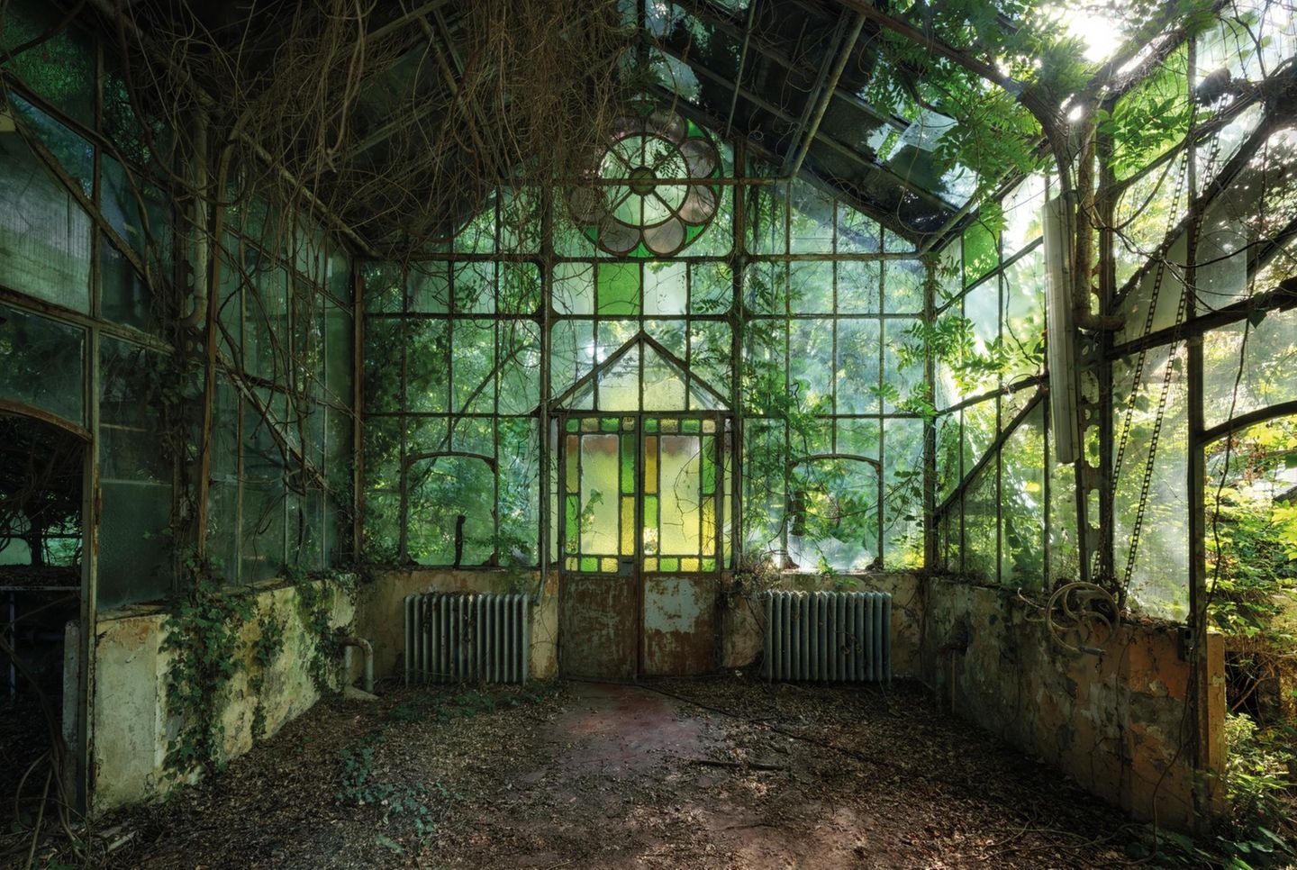 In einem malerischen Kurort in Italien steht dieses verlassene Gewächshaus, das einst Teil einer Thermen- und Parkanlage war.